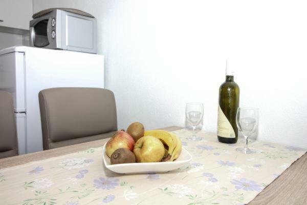 ロゴズニッツァMaraアパートメント エクステリア 写真